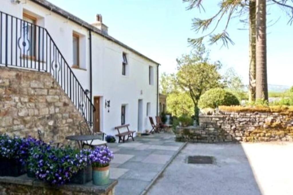 Cosy 3 Bed Cottage Near 3 Peaks - Log Burner & Aga Bentham ภายนอก รูปภาพ